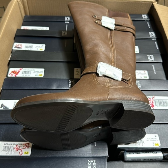 NATURALIZER Jessie High Shaft Boots - Picture 3 of 6